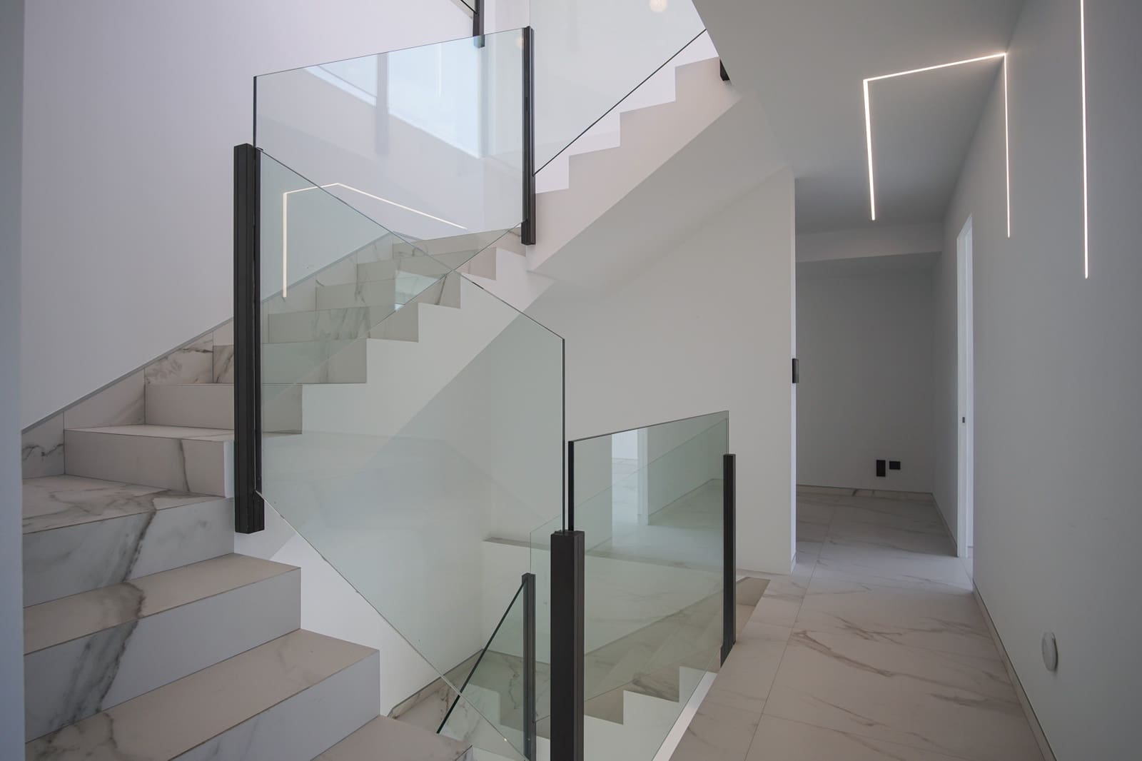 5 bedroom Villa for sale in Altea with pool - € 2,500,000 (Ref: 9142294)