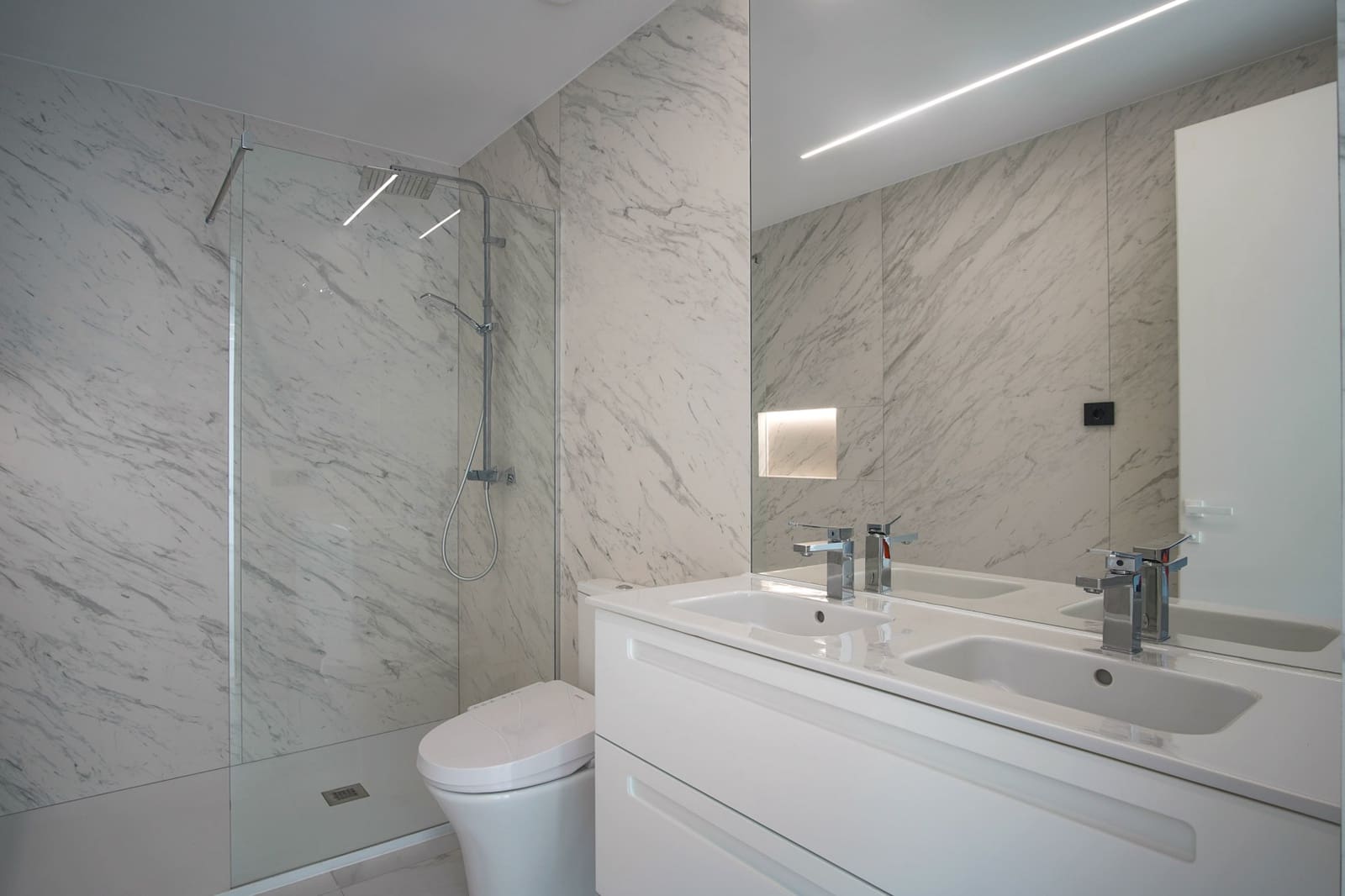 5 bedroom Villa for sale in Altea with pool - € 2,500,000 (Ref: 9142294)