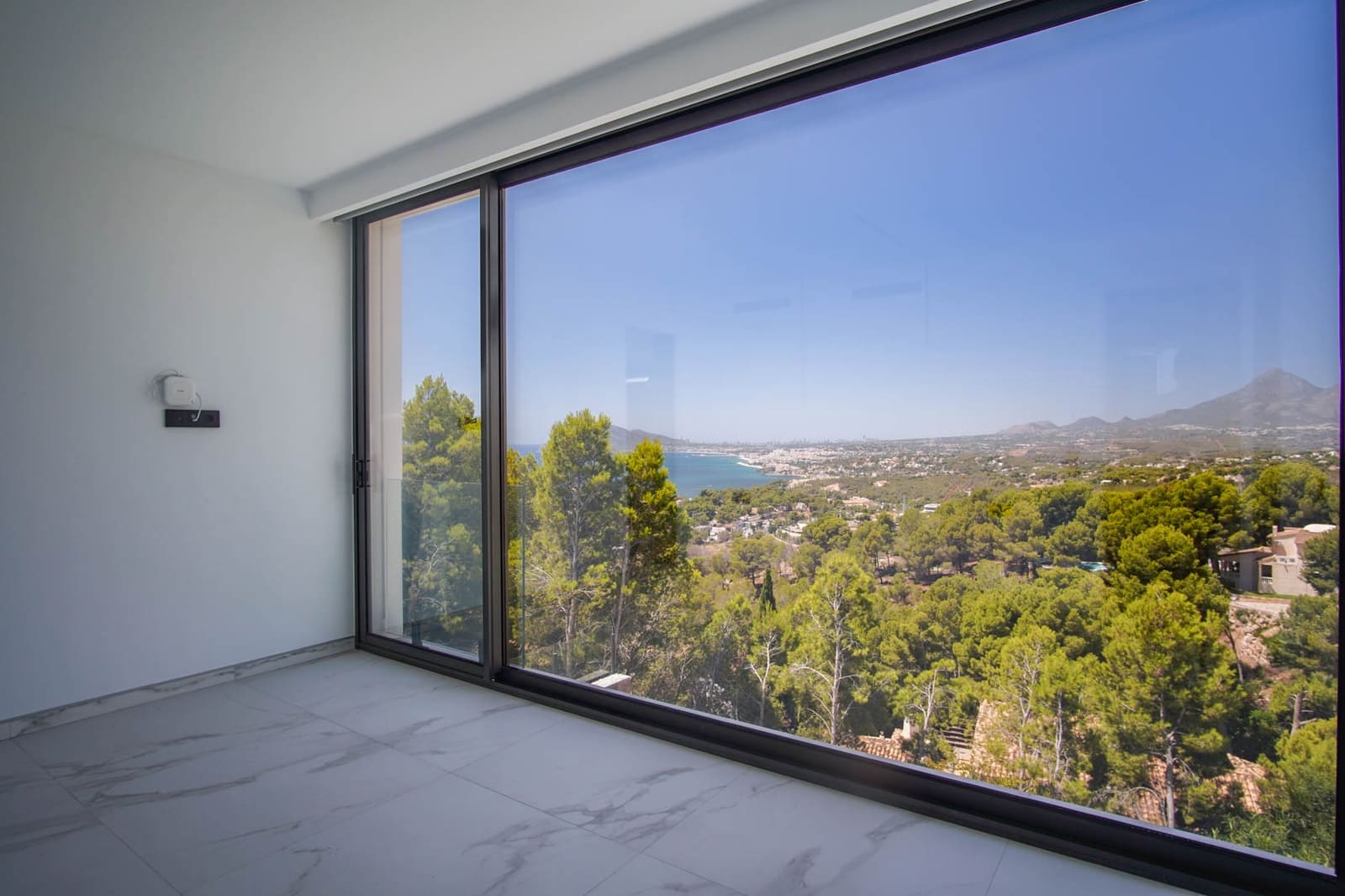 5 bedroom Villa for sale in Altea with pool - € 2,500,000 (Ref: 9142294)