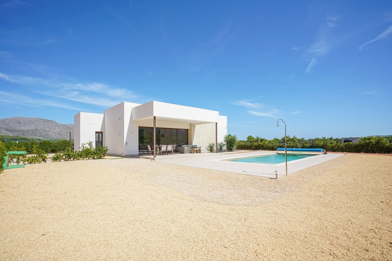 3 soveværelse Villa til salg i Beniarbeig med swimmingpool garage - € 875.000 (Ref: 9210474)