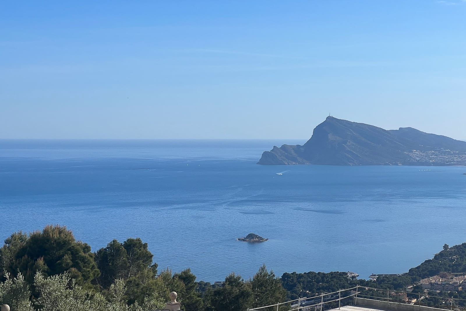5 bedroom Villa for sale in Altea with pool - € 2,690,000 (Ref: 9284044)