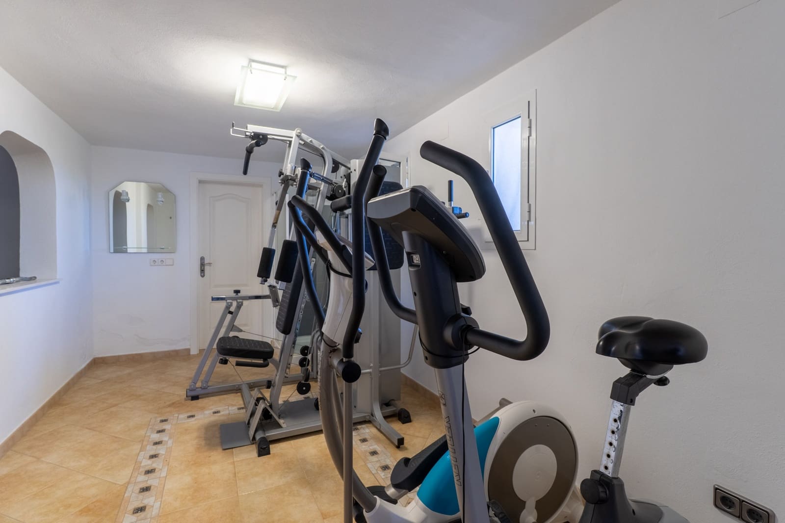 3 makuuhuone Huvila myytävänä paikassa Moraira mukana uima-altaan 
autotalli - 990 000 € (Ref: 9421660)