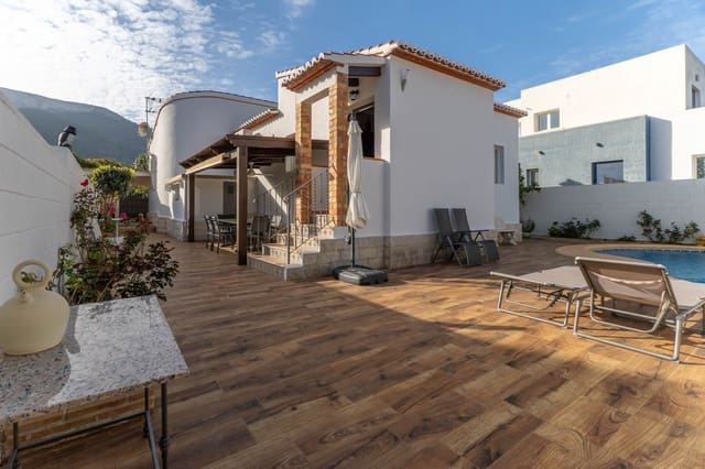 3 soverom Villa til salgs i El Montgó, Dénia med svømmebasseng garasje - € 465 000 (Ref: 9450589)
