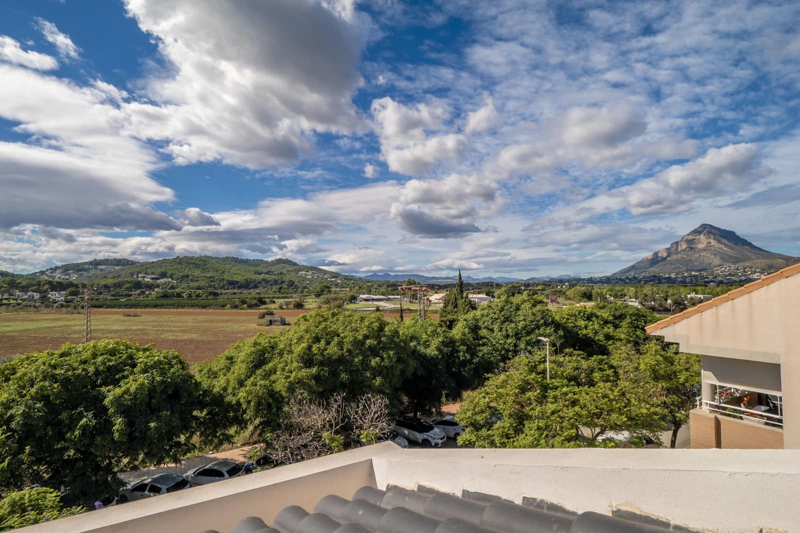 Apartamento de 3 habitaciones en Javea / Xàbia en venta con piscina garaje - 650.000 € (Ref: 9453198)