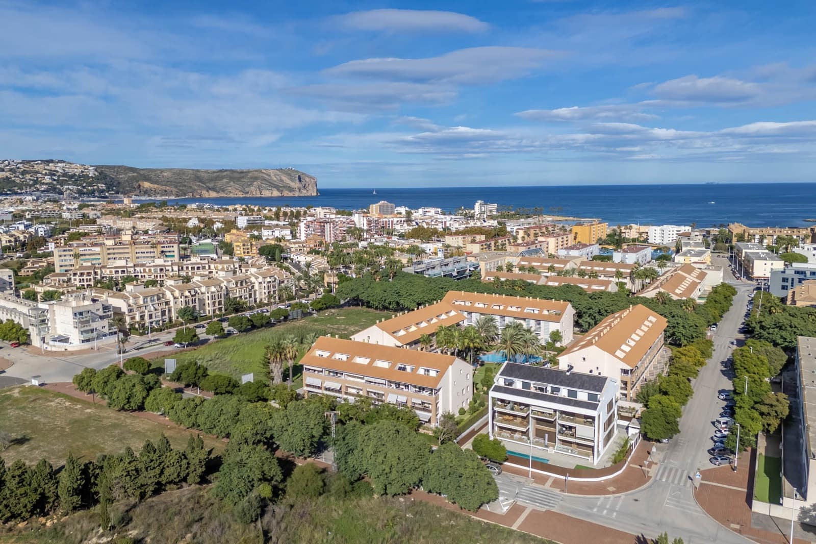 Apartamento de 3 habitaciones en Javea / Xàbia en venta con piscina garaje - 650.000 € (Ref: 9453198)