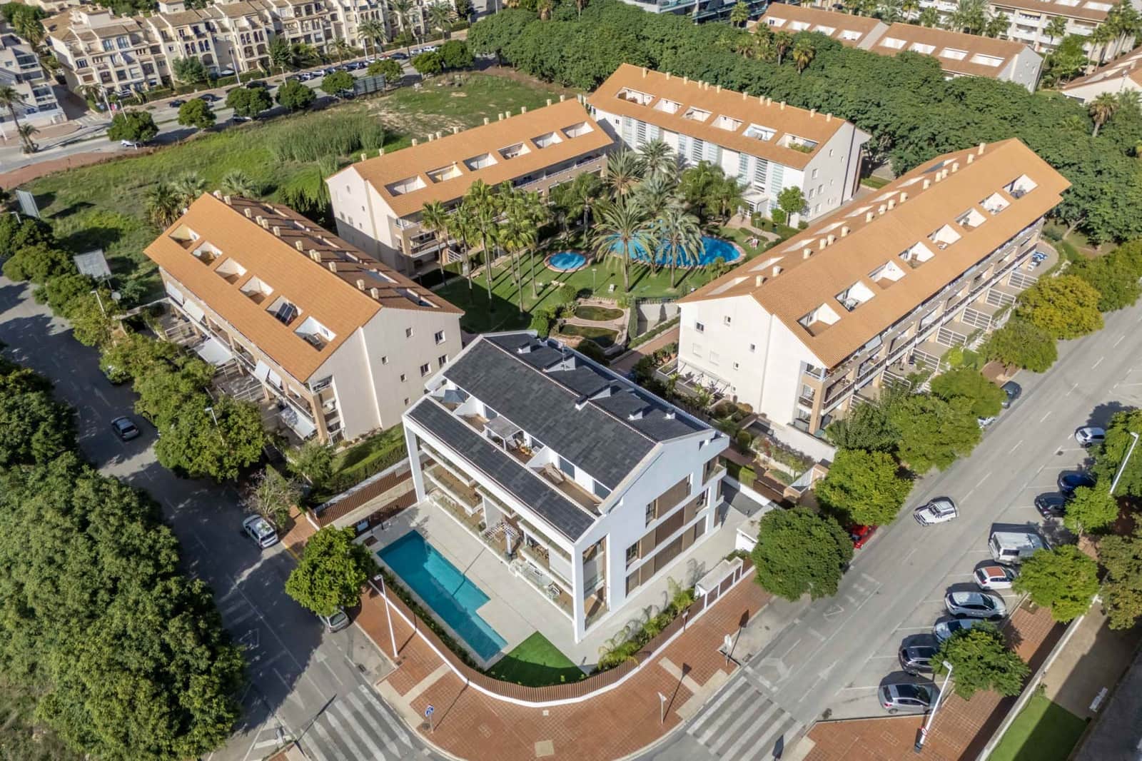 Apartamento de 3 habitaciones en Javea / Xàbia en venta con piscina garaje - 650.000 € (Ref: 9453198)