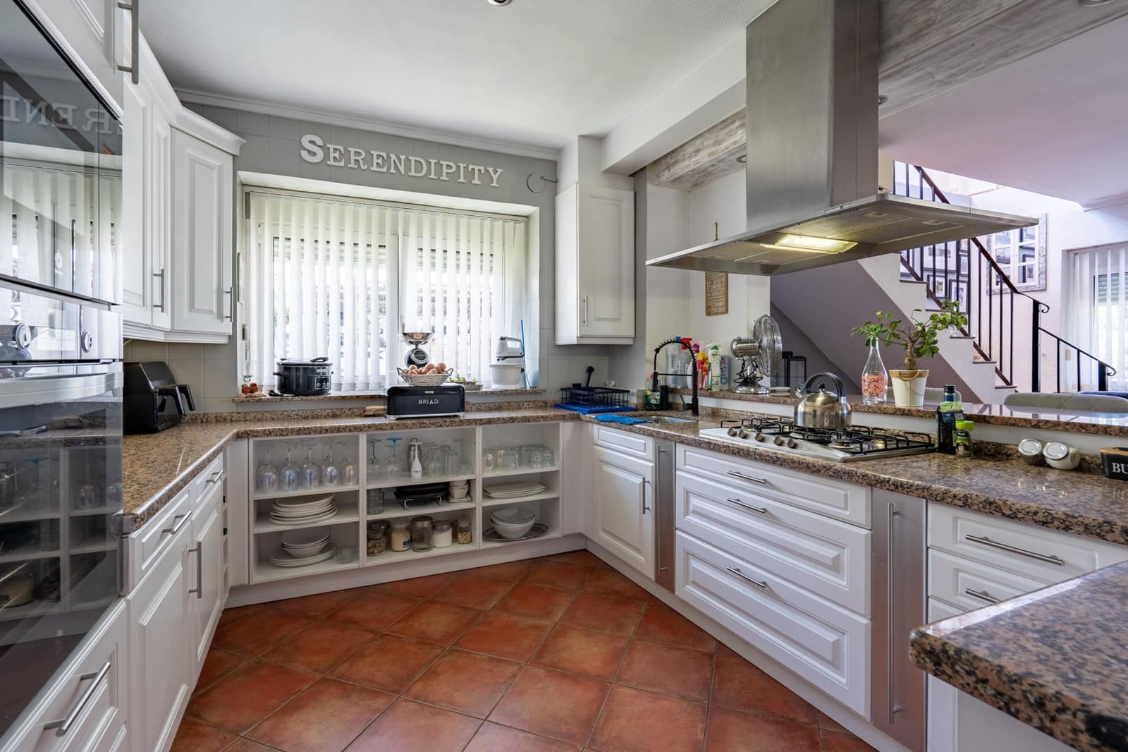 6 bedroom Villa for sale in Denia with pool - € 695,000 (Ref: 9474389)