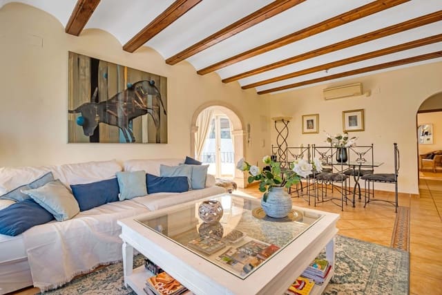 4 soverom Villa til salgs i Montgó - Ermita, Javea / Xàbia med svømmebasseng garasje - € 875 000 (Ref: 9535133)