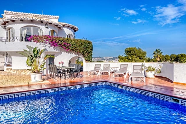 4 soverom Villa til salgs i Montgó - Ermita, Javea / Xàbia med svømmebasseng garasje - € 875 000 (Ref: 9535133)