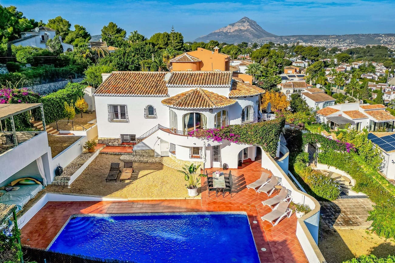 4 soverom Villa til salgs i Javea / Xabia med svømmebasseng garasje - € 875 000 (Ref: 9535133)
