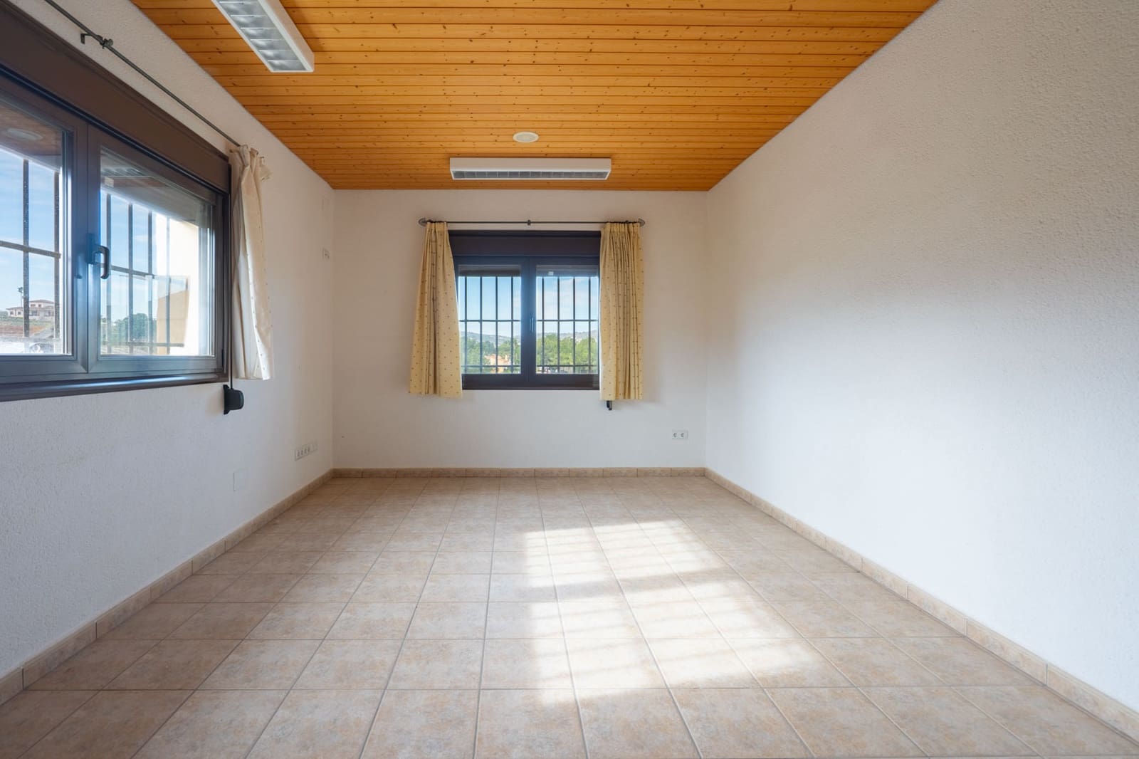 4 sypialnia Willa na sprzedaż w Benitachell / Benitatxell z basenem garażem - 1 240 000 € (Ref: 9576260)