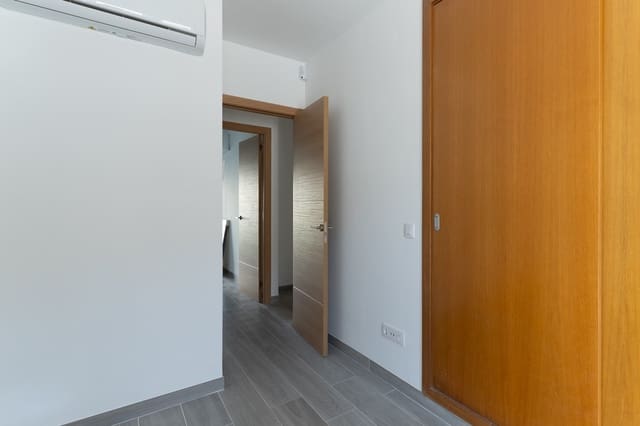 Apartamento de 2 habitaciones en La Pedrera - Vessanes, Dénia en venta con piscina garaje - 385.000 € (Ref: 9699114)