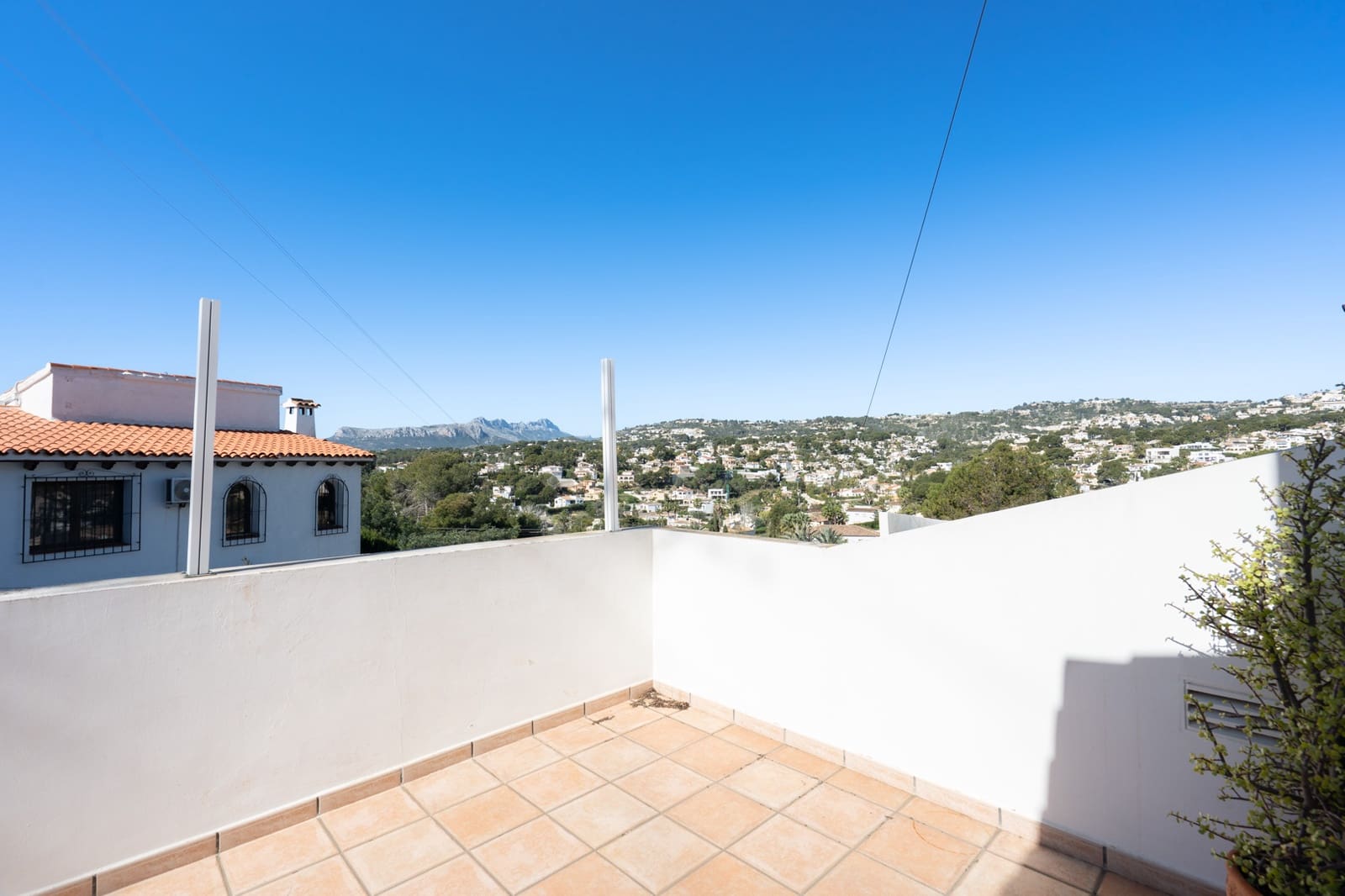 3 slaapkamer Commercieel te koop in Benissa met zwembad - € 1.000.000 (Ref: 9737355)