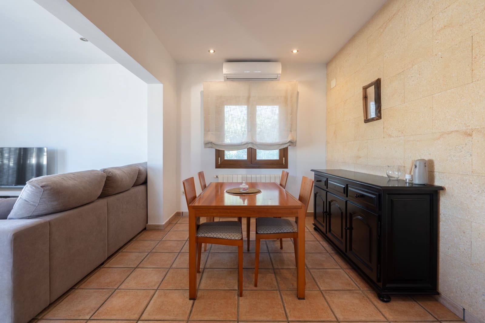 3 slaapkamer Commercieel te koop in Benissa met zwembad - € 1.000.000 (Ref: 9737355)