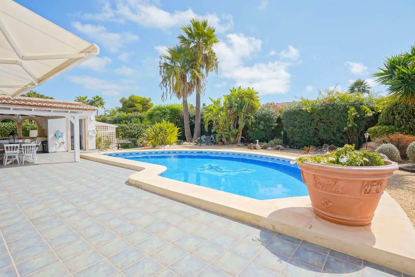 3 bedroom Villa for sale in Javea / Xabia with pool - € 765,000 (Ref: 9761022)