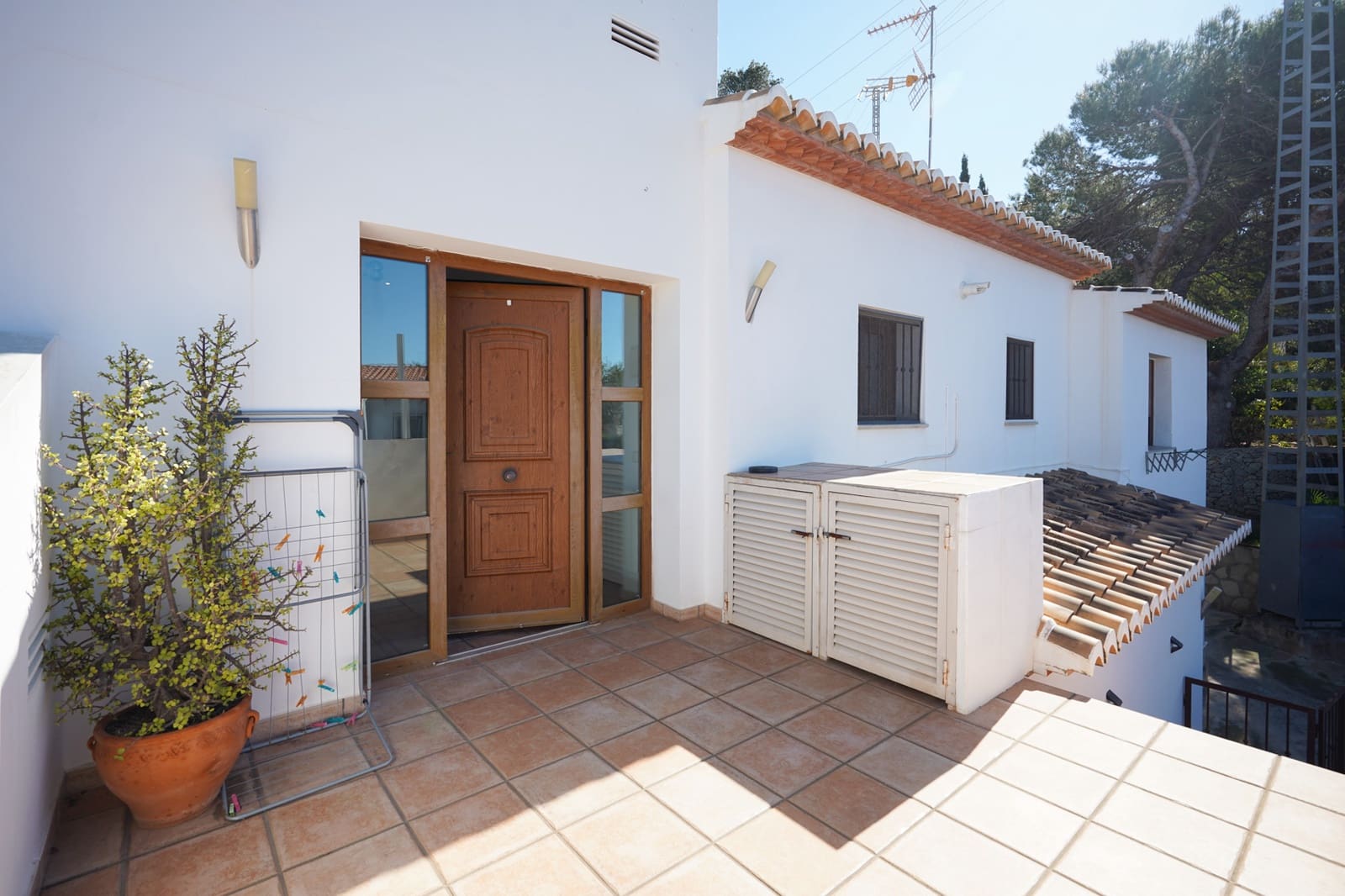 Local Comercial de 3 habitaciones en Benissa en venta con piscina - 1.000.000 € (Ref: 9761024)