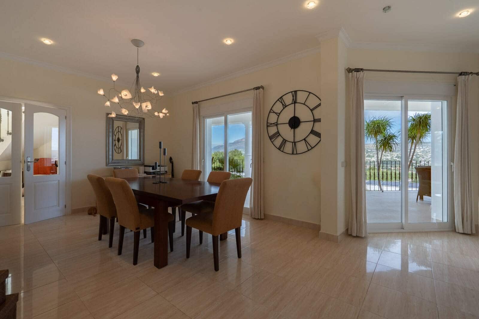 4 sypialnia Willa na sprzedaż w Javea / Xabia z basenem garażem - 1 795 000 € (Ref: 9761038)