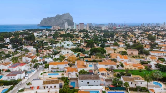 4 slaapkamer Villa te koop in Cometa - Carrió, Calpe / Calp met zwembad garage - € 950.000 (Ref: 9761040)