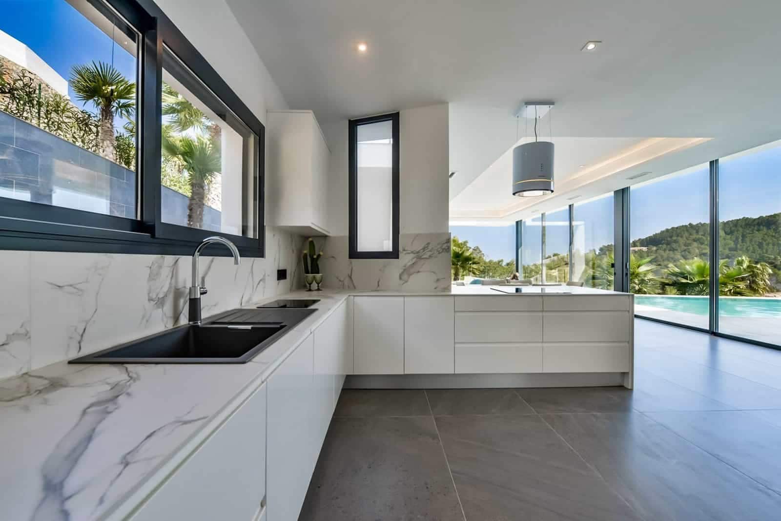 3 sypialnia Willa na sprzedaż w Javea / Xabia z basenem garażem - 1 620 000 € (Ref: 9761042)