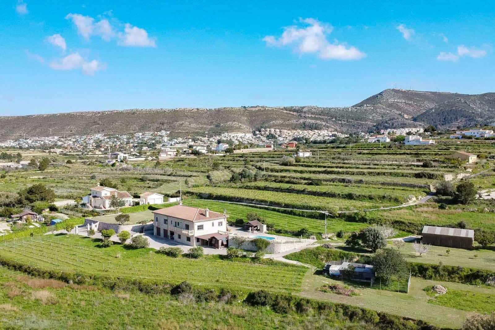 4 soverom Villa til salgs i Benitachell / Benitatxell med svømmebasseng garasje - € 1 240 000 (Ref: 9761043)