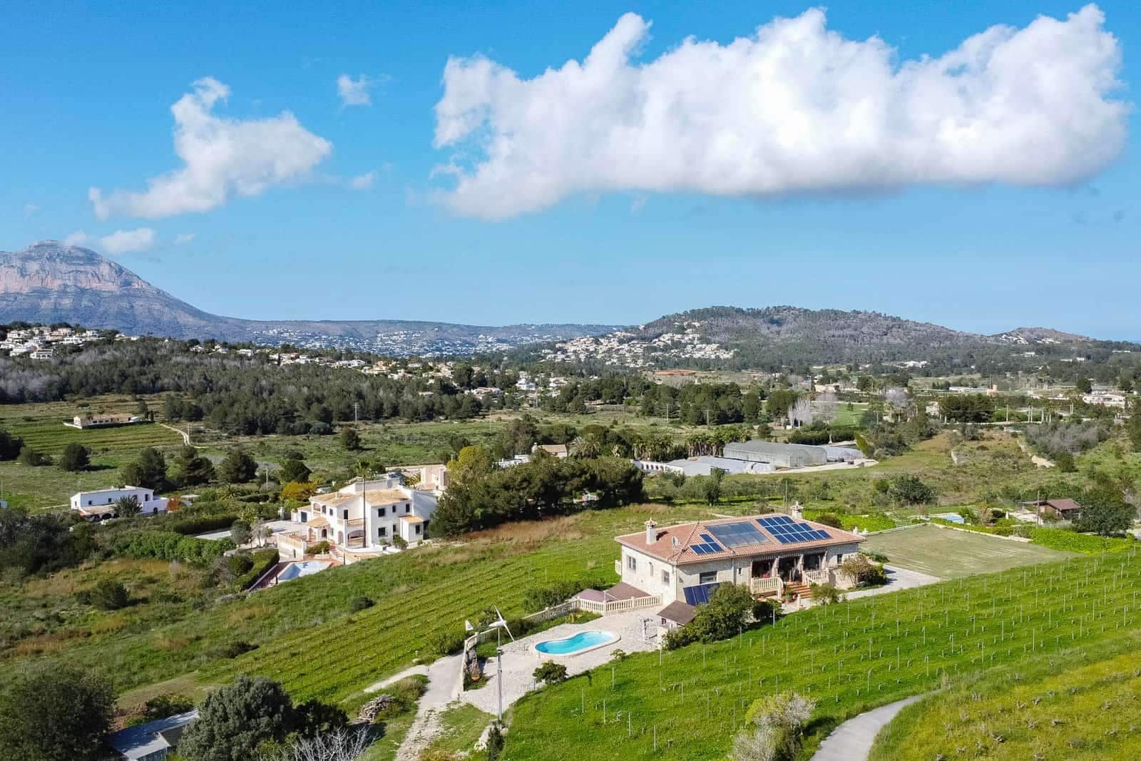 4 soverom Villa til salgs i Benitachell / Benitatxell med svømmebasseng garasje - € 1 240 000 (Ref: 9761043)