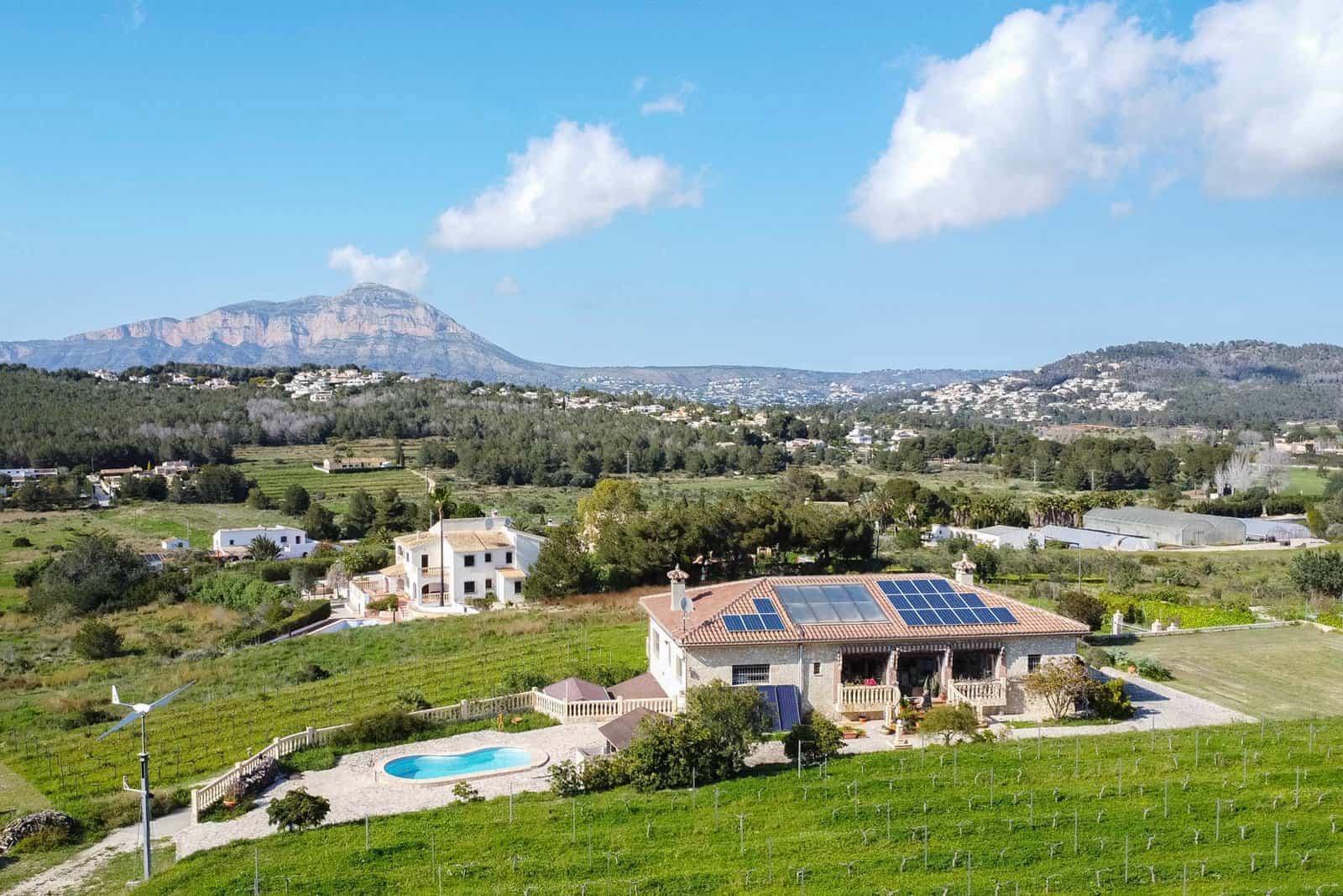 4 soverom Villa til salgs i Benitachell / Benitatxell med svømmebasseng garasje - € 1 240 000 (Ref: 9761043)