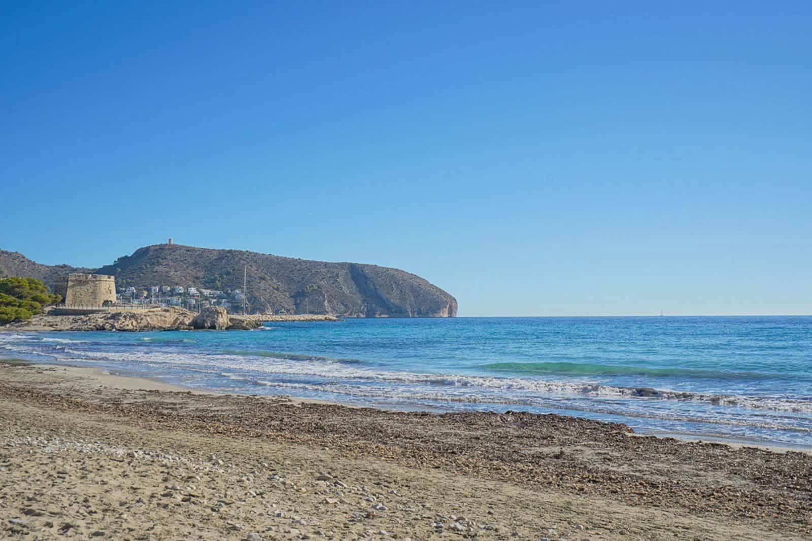 Grunde uden byggetilladelser til salg i Moraira - € 350.000 (Ref: 9761051)