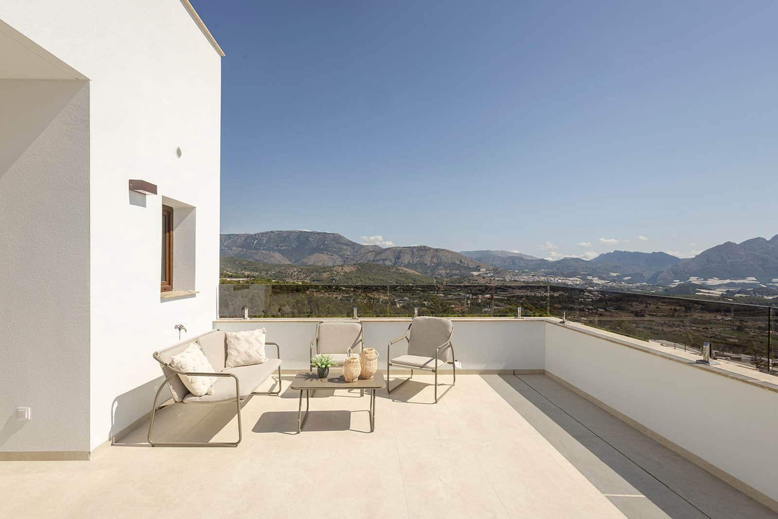 3 soveværelse Villa til salg i Polop med swimmingpool - € 759.000 (Ref: 9761057)