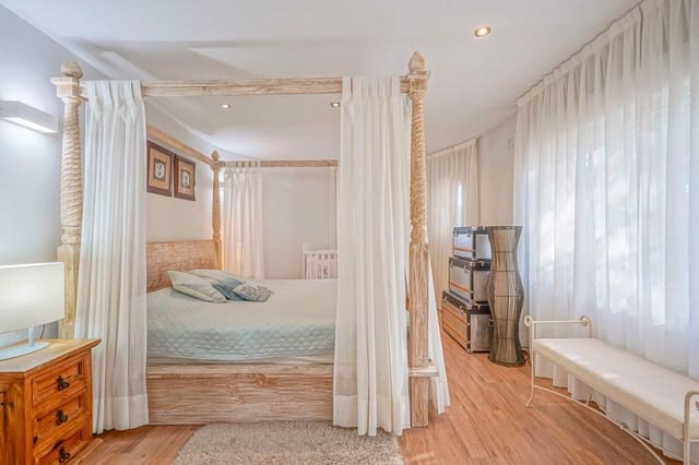 Chalet de 5 habitaciones en Pinosol, Javea / Xàbia en venta con garaje - 630.000 € (Ref: 9761063)