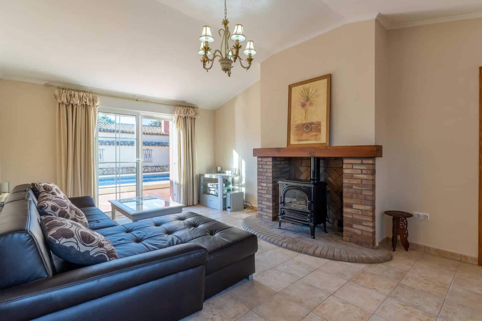 3 soverom Villa til salgs i Jalon / Xalo med svømmebasseng - € 625 000 (Ref: 9761064)