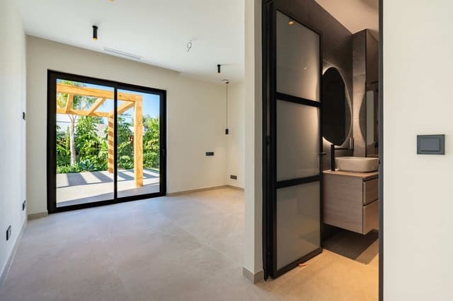 3 slaapkamer Villa te koop in La Granadella  - Costa Nova, Javea / Xàbia met zwembad - € 1.749.000 (Ref: 9761065)