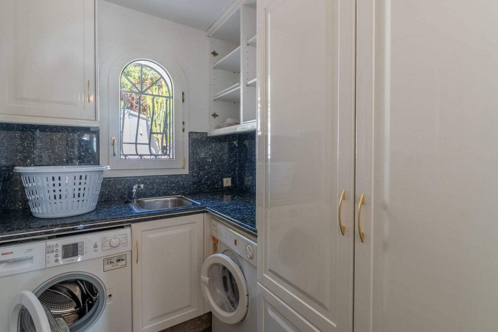 5 soverom Villa til salgs i Benissa med svømmebasseng garasje - € 1 990 000 (Ref: 9761066)