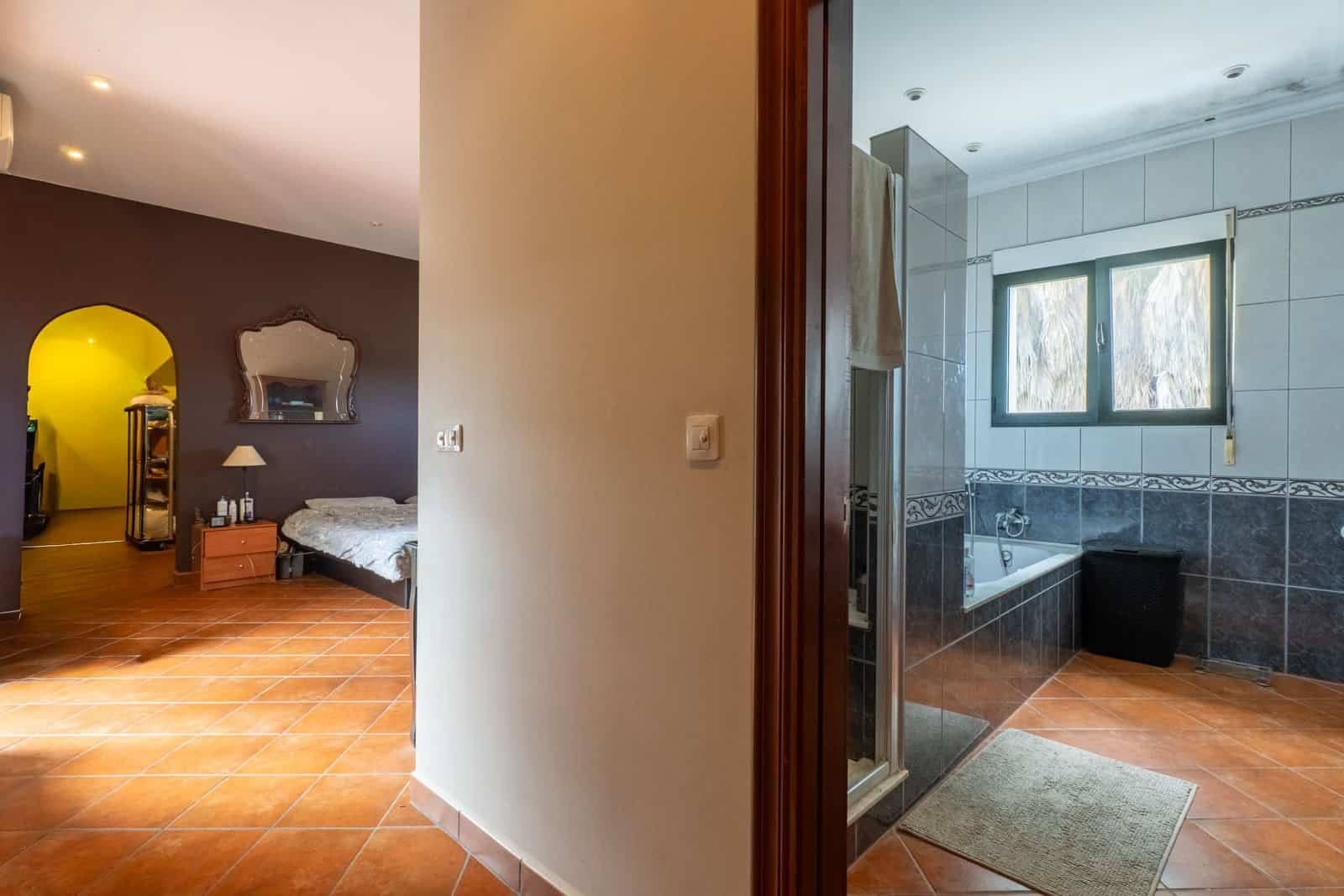 5 soverom Villa til salgs i Ondara med svømmebasseng garasje - € 1 490 000 (Ref: 9761070)