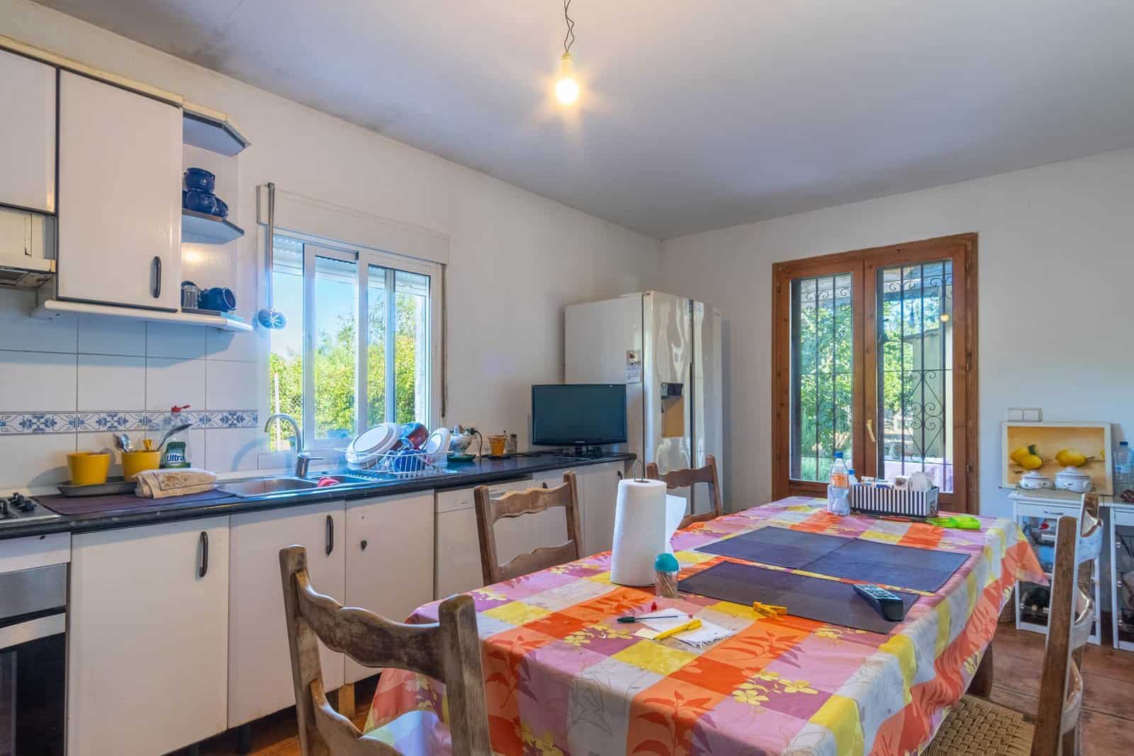 Chalet de 6 habitaciones en Pedreguer en venta con piscina garaje - 732.000 € (Ref: 9761085)