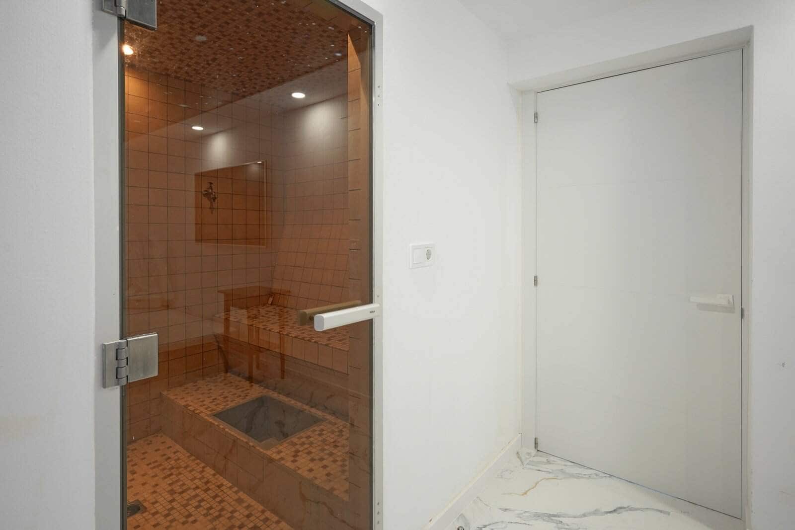 Chalet de 5 habitaciones en Calpe / Calp en venta con piscina - 729.000 € (Ref: 9761087)