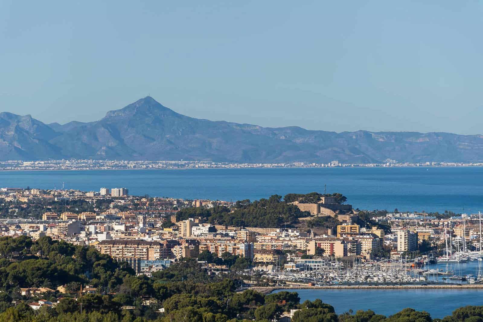 5 slaapkamer Villa te koop in Denia met zwembad - € 1.060.000 (Ref: 9761093)