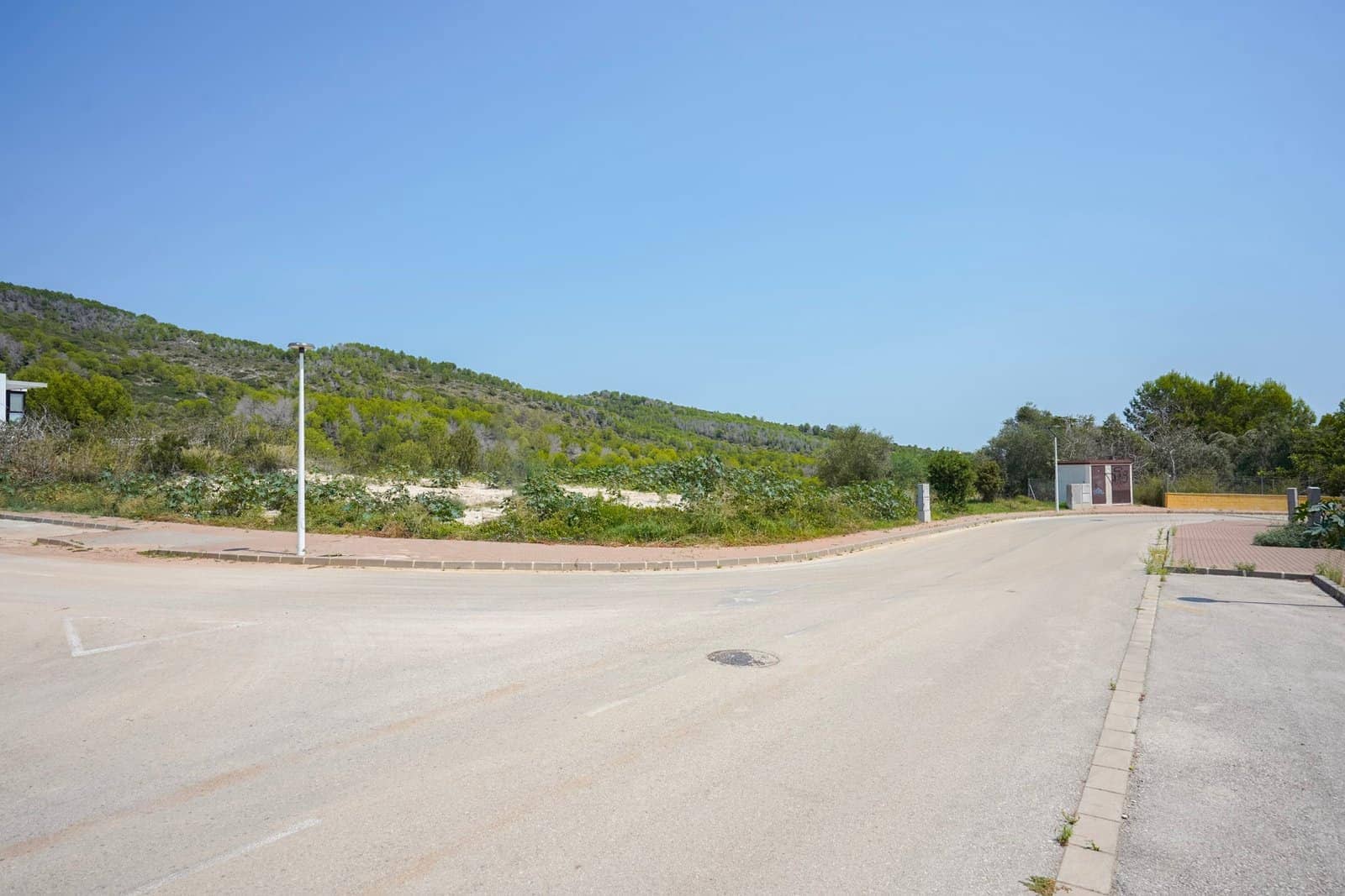 Grunde uden byggetilladelser til salg i Benitachell / Benitatxell - € 155.000 (Ref: 9761096)