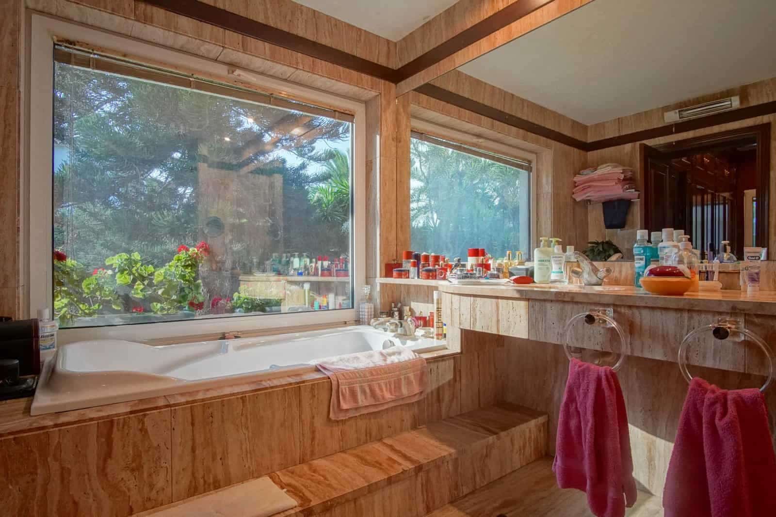 4 quarto Moradia para venda em Denia com piscina - 1 190 000 € (Ref: 9761097)