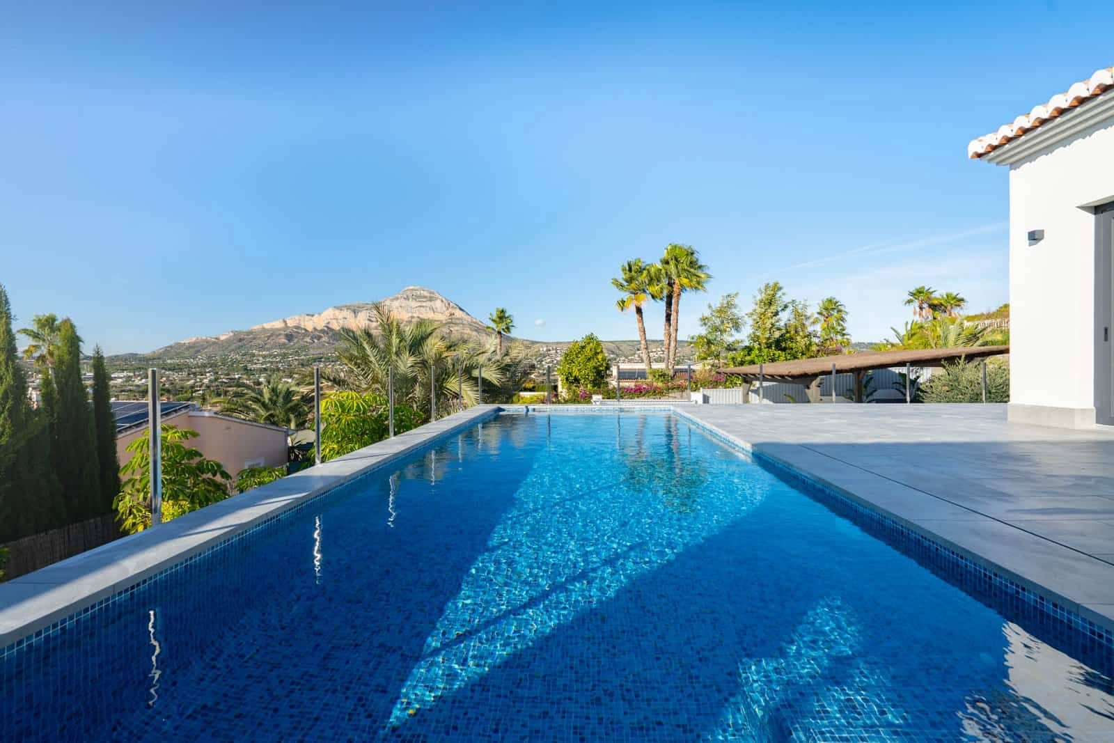 3 sypialnia Willa na sprzedaż w Javea / Xabia z basenem - 1 190 000 € (Ref: 9761100)