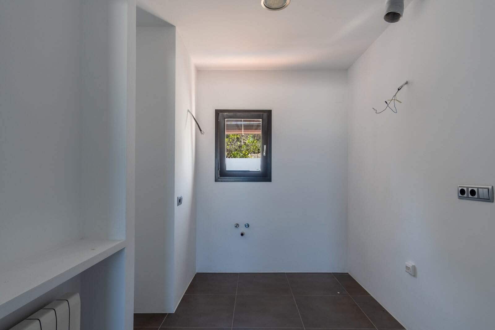 3 soveværelse Villa til salg i Moraira med swimmingpool - € 1.440.000 (Ref: 9761105)