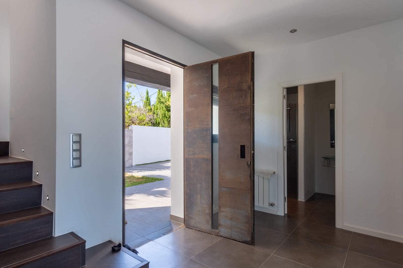 3 soveværelse Villa til salg i Moraira med swimmingpool - € 1.440.000 (Ref: 9761105)