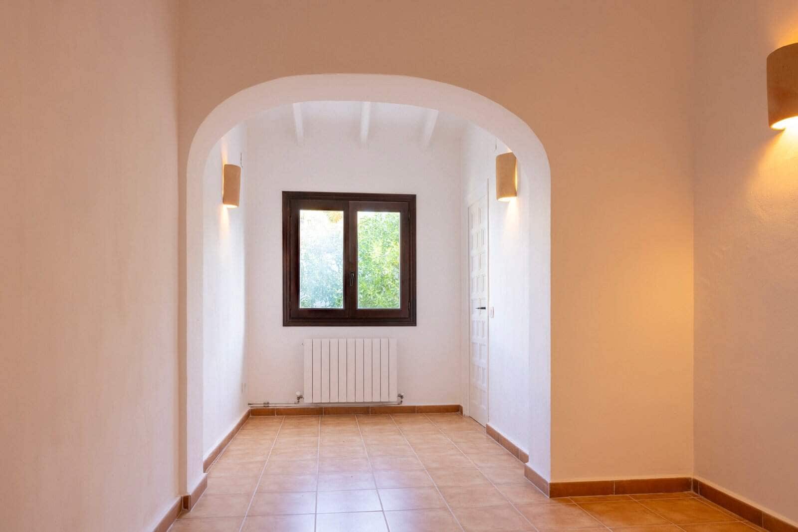 4 sypialnia Willa na sprzedaż w Javea / Xabia z basenem - 790 000 € (Ref: 9761116)