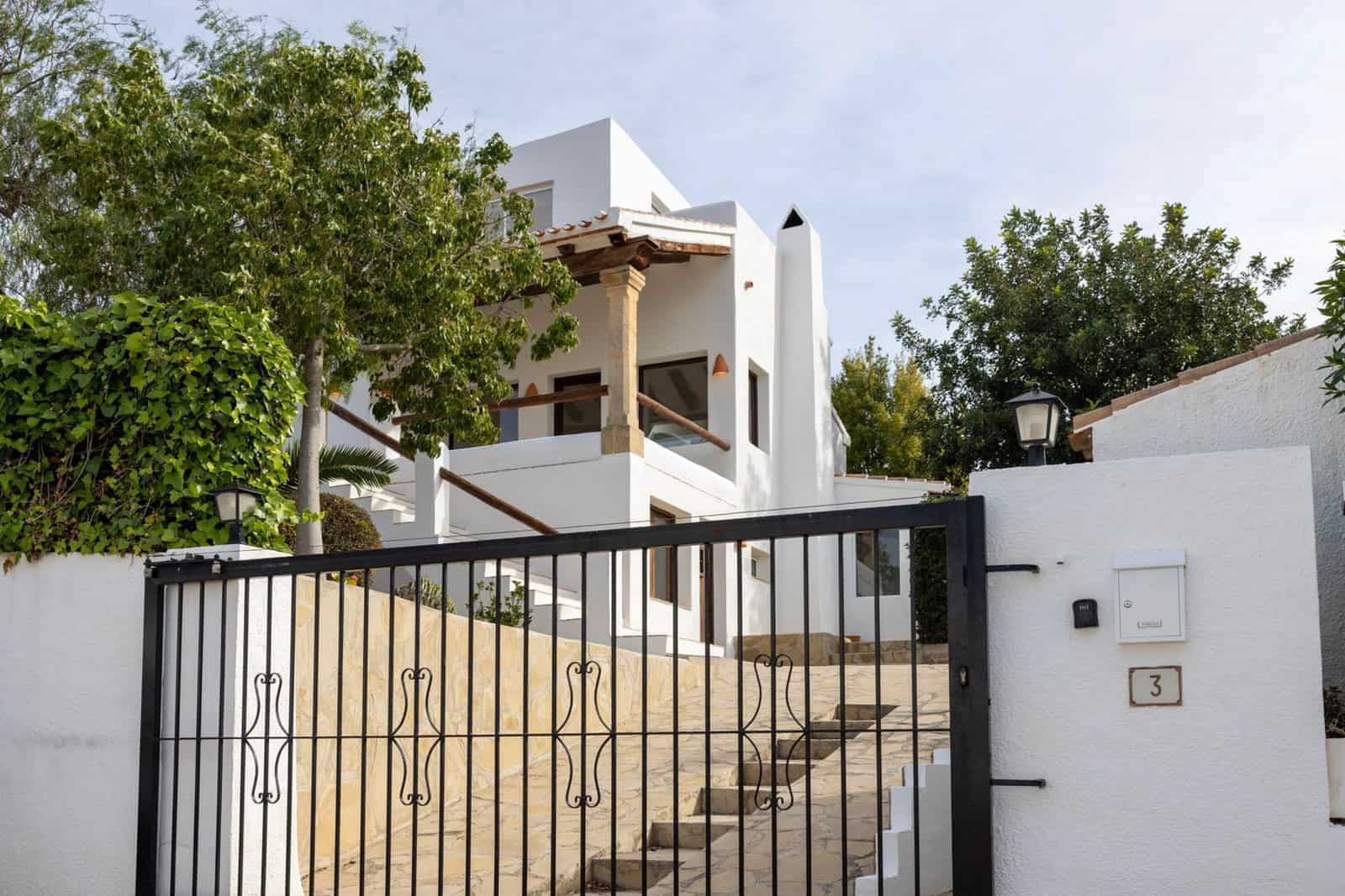 4 sypialnia Willa na sprzedaż w Javea / Xabia z basenem - 790 000 € (Ref: 9761116)