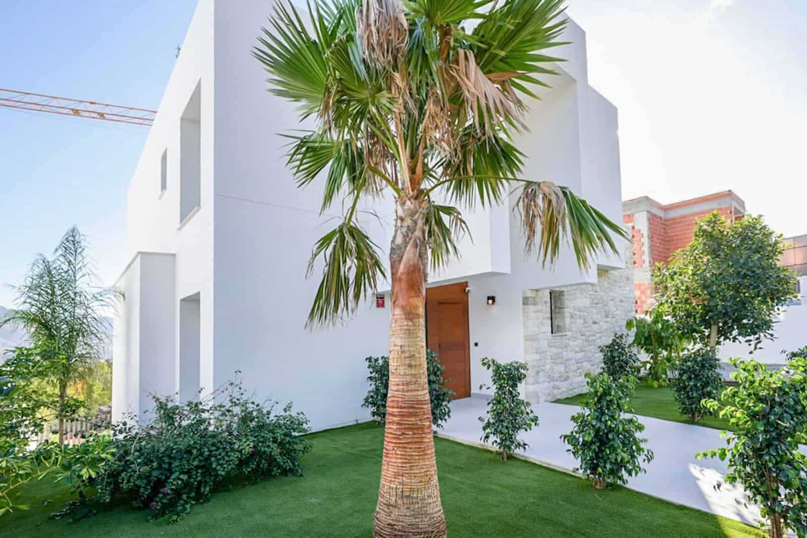 3 bedroom Villa for sale in Polop with pool garage - € 860,000 (Ref: 9761124)