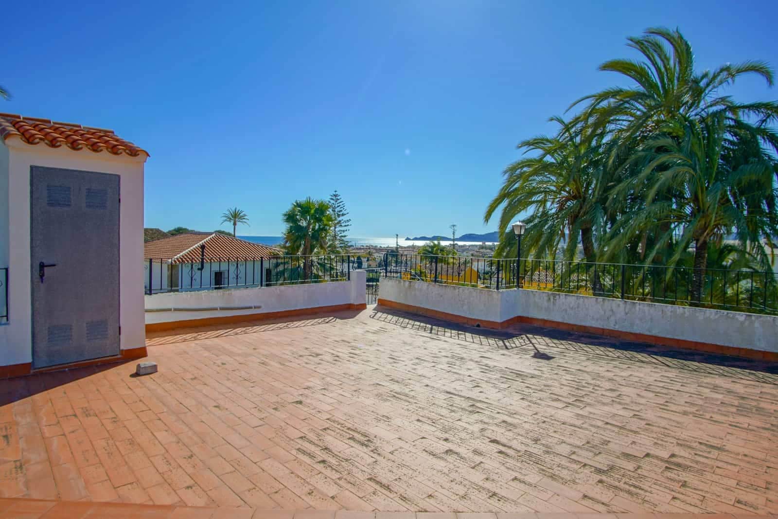 7 soveværelse Villa til salg i Javea / Xabia med swimmingpool garage - € 750.000 (Ref: 9761125)