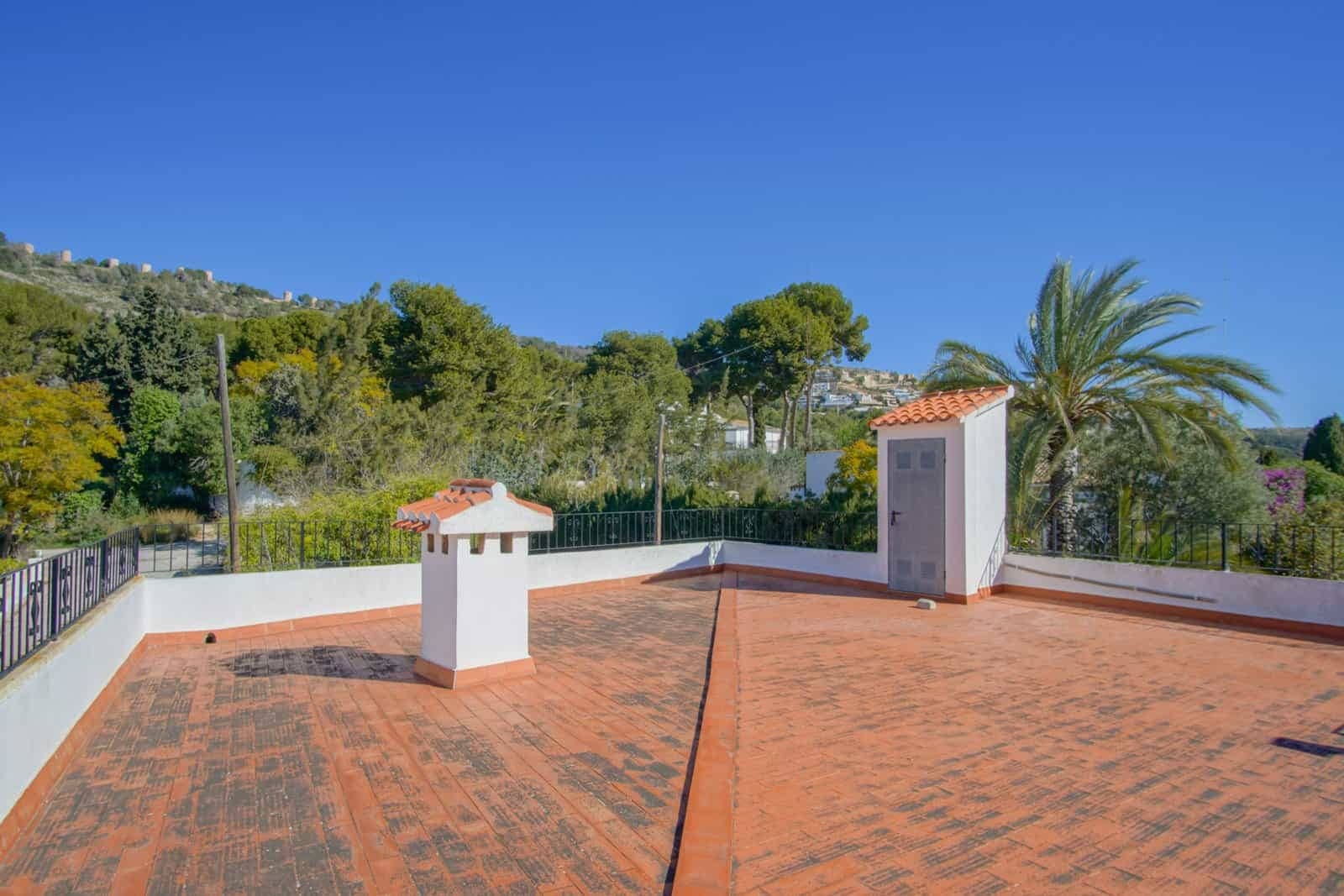 7 soveværelse Villa til salg i Javea / Xabia med swimmingpool garage - € 750.000 (Ref: 9761125)