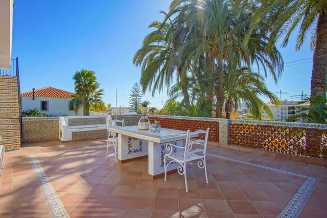 7 soveværelse Villa til salg i Centro ciudad, Javea / Xàbia med swimmingpool garage - € 750.000 (Ref: 9761125)