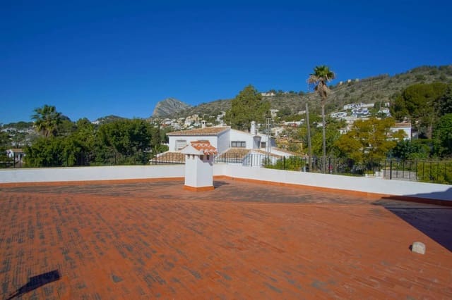 7 soveværelse Villa til salg i Centro ciudad, Javea / Xàbia med swimmingpool garage - € 750.000 (Ref: 9761125)