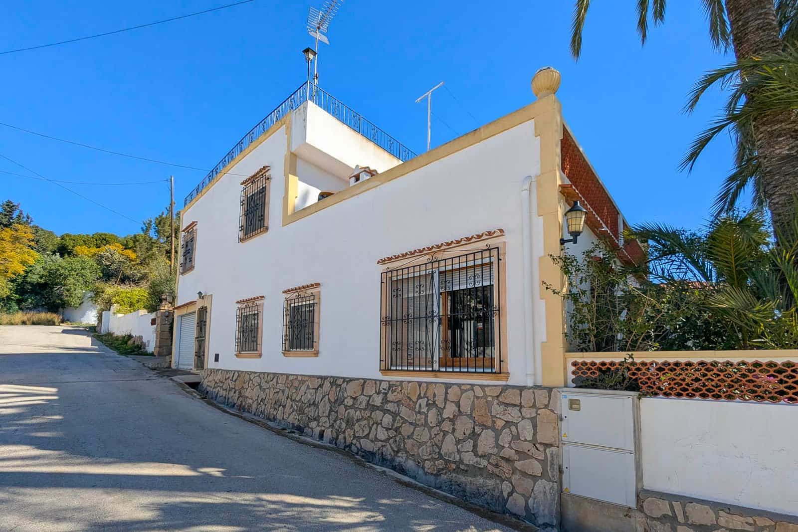7 soveværelse Villa til salg i Javea / Xabia med swimmingpool garage - € 750.000 (Ref: 9761125)