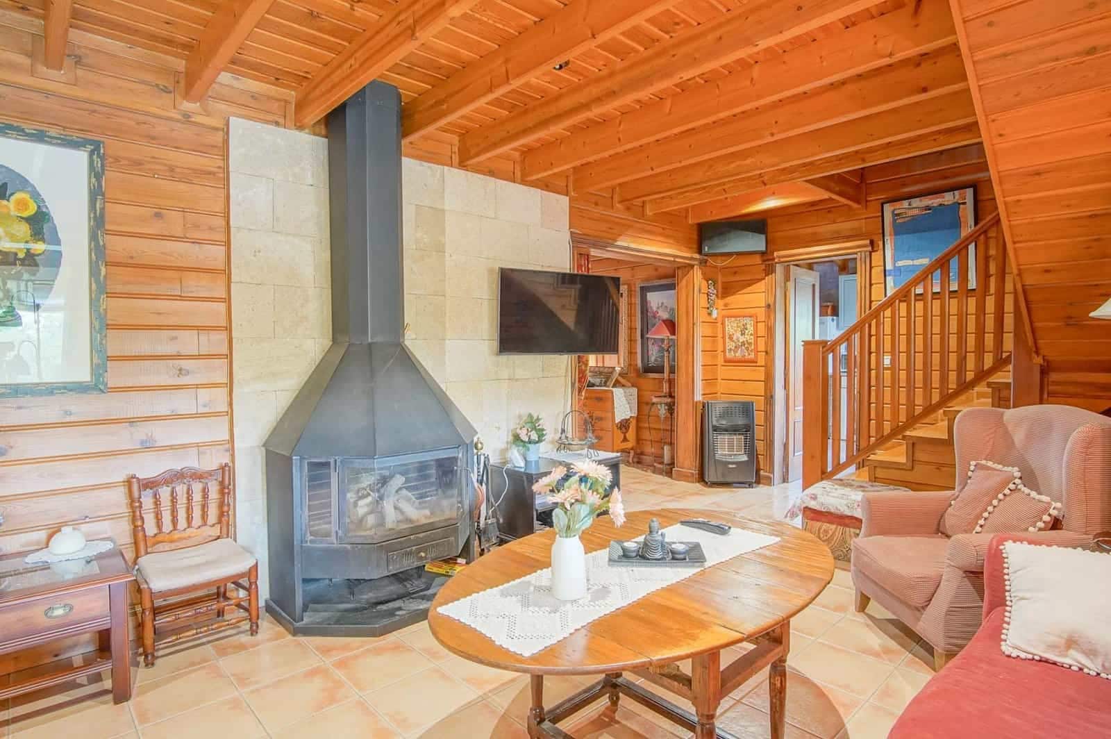 4 soverom Villa til salgs i Orba med svømmebasseng garasje - € 899 000 (Ref: 9761152)